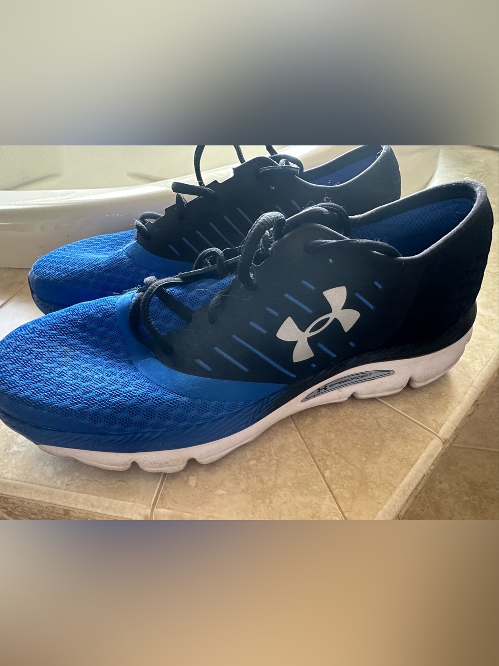 Under Armour Men's Royal Blue and Black SpeedForm Training Shoes size 10.5